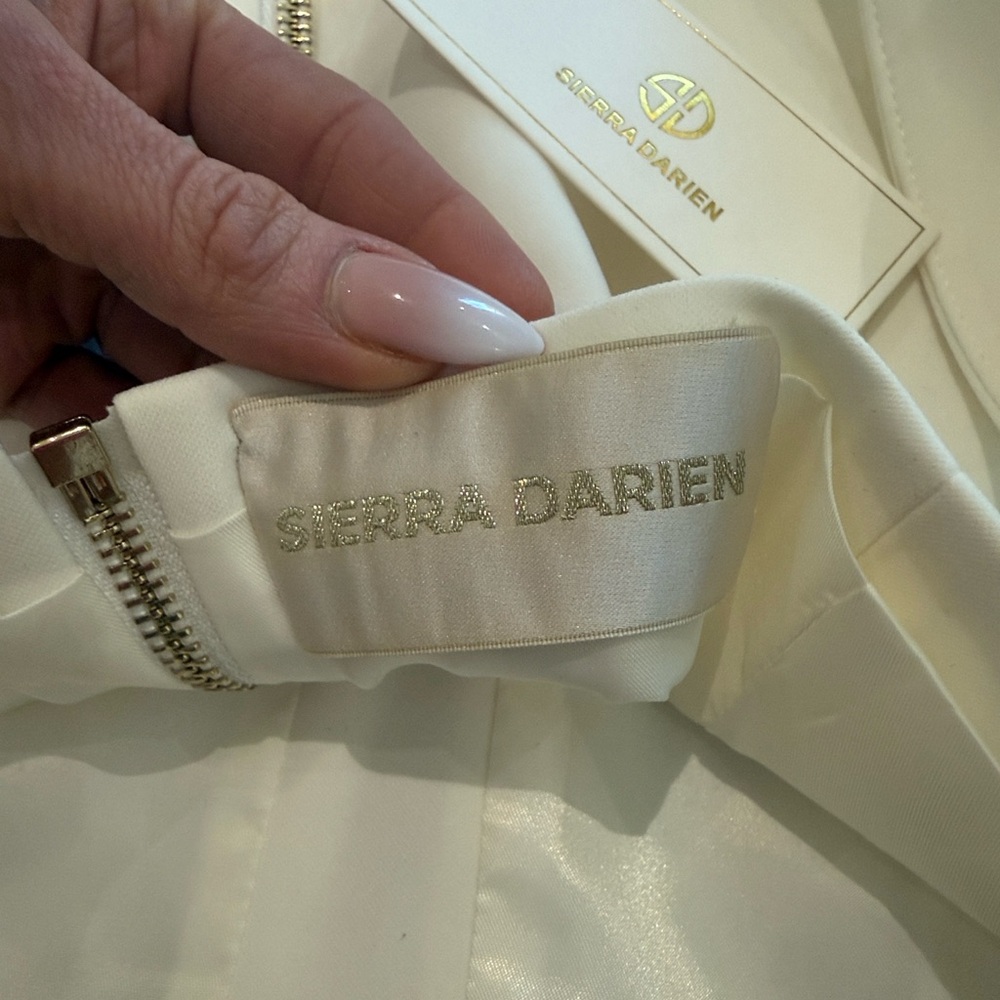 Sierra Darien White Buttoned Cropped Tank Top, Size M - Picture 4 of 5